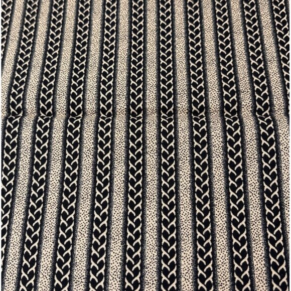 Black & White Cotton Fabric Chain Stripe Pattern 18x22 Inches Sewing Quilting Cr - Picture 6 of 11